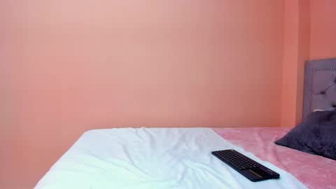 Snapshot of littletammy4u_ chatting on March 7, 2025, 12:34 pm tammy online show from March 7, 2025, 12:34 pm