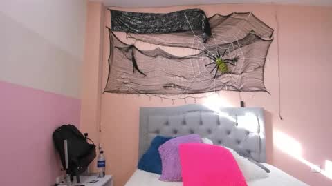 Snapshot of littletammy4u_ chatting on October 27, 2025, 12:31 pm tammy online show from October 27, 2025, 12:31 pm