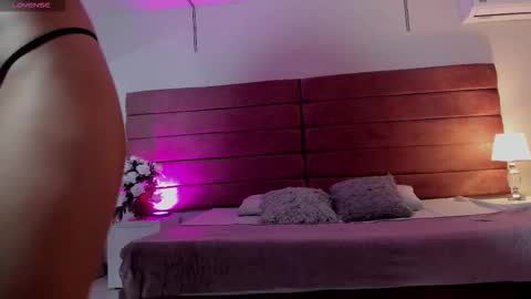 littlevaale online show from December 23, 2025, 10:24 am