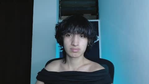 Snapshot of littlextrem chatting on May 10, 2026, 1:44 am Eros online show from May 10, 2026, 1:44 am