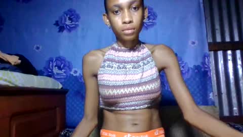 Snapshot of littleyanah chatting on July 11, 2026, 6:05 am yanah online show from July 11, 2026, 6:05 am