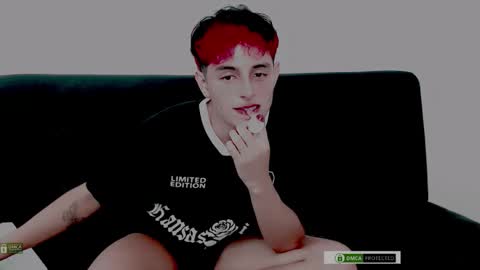 Snapshot of littlezhalem chatting on December 14, 2025, 5:35 am littlezhalem online show from December 14, 2025, 5:35 am