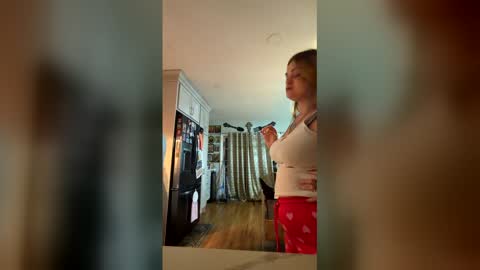 Snapshot of littytothetitty chatting on May 23, 2026, 3:23 am Nina online show from May 23, 2026, 3:23 am