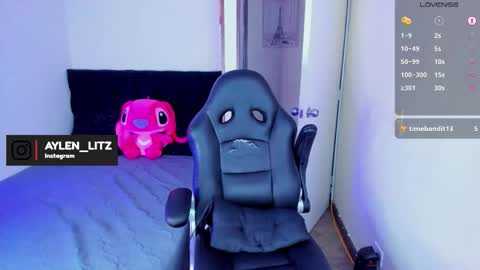 litz_81 online show from November 29, 2025, 8:12 pm