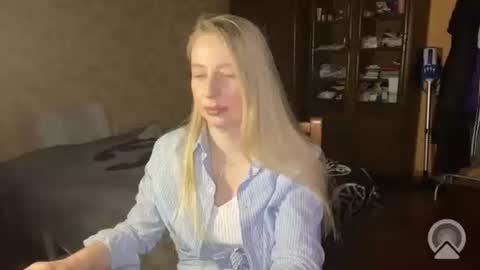 Livandria online show from April 11, 2026, 9:08 pm