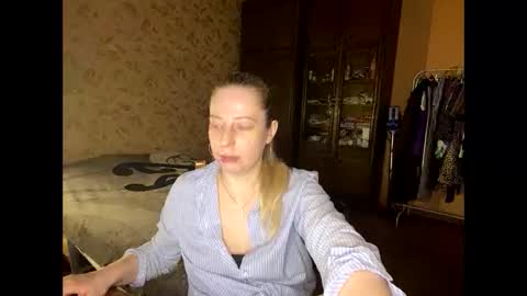 Livandria online show from April 14, 2026, 9:54 pm