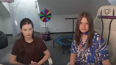 Snapshot of livehub054 chatting on June 20, 2026, 2:42 pm Sheryl online show from June 20, 2026, 2:42 pm