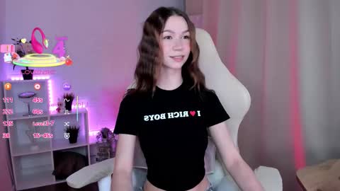 Snapshot of living_doll chatting on January 31, 2026, 8:51 pm Living Doll online show from January 31, 2026, 8:51 pm