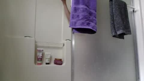 Liv Mirage online show from October 2, 2025, 5:42 pm