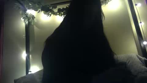 Liv Mirage online show from October 19, 2025, 10:05 am