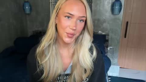 olivia online show from February 22, 2026, 3:07 am