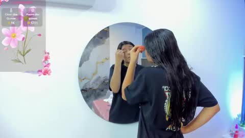 Snapshot of liz__cute chatting on November 21, 2025, 11:42 am Lizeth online show from November 21, 2025, 11:42 am