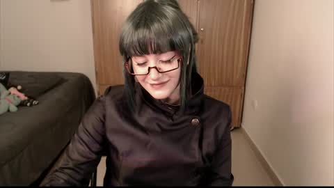 Elizabeth online show from April 27, 2026, 2:42 am