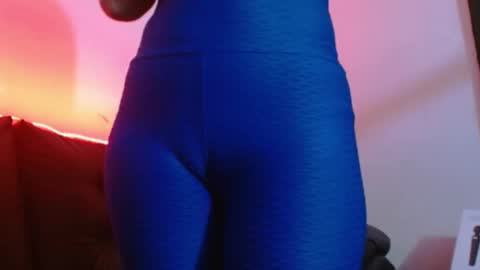 Snapshot of liz_fe chatting on February 19, 2025, 9:36 pm liz_fe online show from February 19, 2025, 9:36 pm