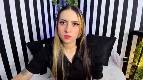 Liz  online show from November 2, 2025, 2:36 am