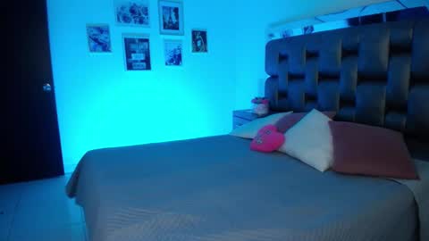 liza honey online show from March 9, 2025, 3:54 am