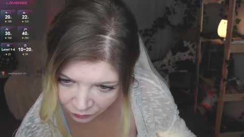 Snapshot of liza_wet chatting on December 2, 2024, 5:26 am Liza Wet online show from December 2, 2024, 5:26 am