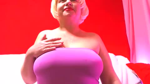 Snapshot of lizabrazzer chatting on March 16, 2026, 4:18 am LizaBrazzer online show from March 16, 2026, 4:18 am