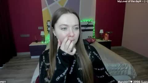 Girl next door online show from March 17, 2026, 12:41 pm