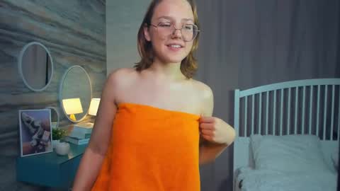 Snapshot of lizbethhaith chatting on December 14, 2024, 2:12 am Lizbeth or Lizzy online show from December 14, 2024, 2:12 am