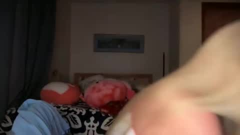 Liz Purr online show from March 5, 2025, 3:51 pm