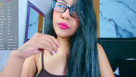 Liz  online show from April 22, 2026, 11:56 am