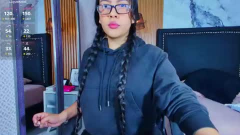 Liz  online show from July 24, 2026, 11:41 am