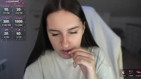 Snapshot of lizzi_fox chatting on November 19, 2025, 8:36 am Lizi-Fox online show from November 19, 2025, 8:36 am