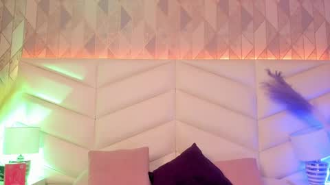 Snapshot of lizzi_hotman chatting on May 9, 2026, 8:03 pm LIZZI online show from May 9, 2026, 8:03 pm