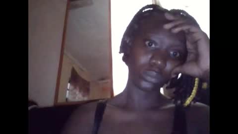 Snapshot of lizzie2020 chatting on June 2, 2026, 4:36 am lizzie2020 online show from June 2, 2026, 4:36 am