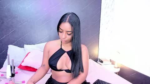 Snapshot of lizziierose chatting on May 20, 2026, 12:11 pm I am Lizz online show from May 20, 2026, 12:11 pm