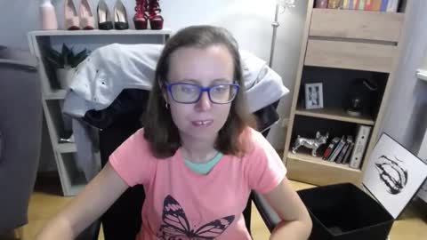 Lizzy online show from September 12, 2025, 4:23 am