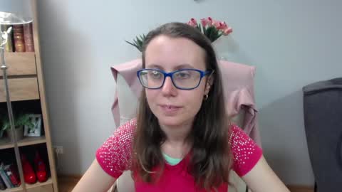 Lizzy online show from May 4, 2026, 6:20 am