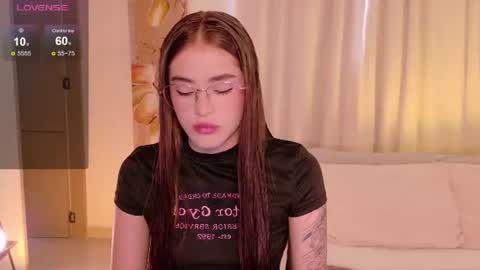 Lizzy Colins online show from June 14, 2026, 2:19 pm