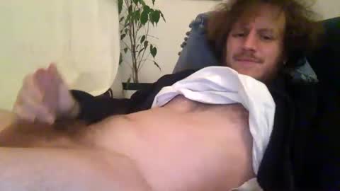 Snapshot of llazer1 chatting on December 18, 2025, 10:27 pm llazer1 online show from December 18, 2025, 10:27 pm