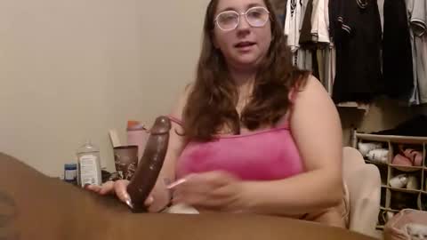 llena_de_lechee online show from February 2, 2026, 4:55 am