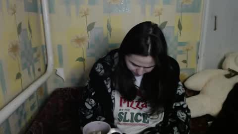 Snapshot of llevella chatting on November 3, 2025, 11:00 am Sevy online show from November 3, 2025, 11:00 am