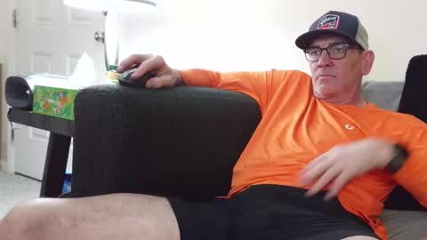 Snapshot of lngdickdaddy chatting on March 23, 2026, 1:09 am LongDick Daddy online show from March 23, 2026, 1:09 am