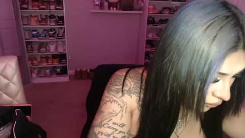 Snapshot of lo_cakez chatting on June 24, 2026, 4:55 am lo_cakez online show from June 24, 2026, 4:55 am