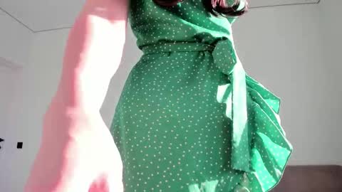 Snapshot of lo_onthe chatting on February 26, 2026, 3:05 am Emi online show from February 26, 2026, 3:05 am