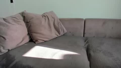 Snapshot of lo_onthe chatting on March 2, 2026, 5:08 am Emi online show from March 2, 2026, 5:08 am