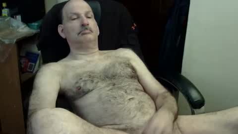 loades182025 online show from April 25, 2026, 4:59 am