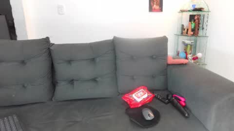 loaisisAdamss online show from April 28, 2026, 3:22 am