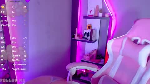 Snapshot of loaluxury chatting on December 8, 2024, 5:55 pm Pamela online show from December 8, 2024, 5:55 pm