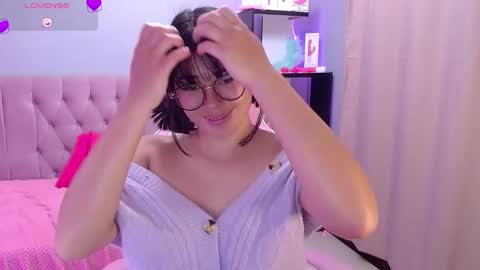 Snapshot of loaluxury chatting on February 23, 2025, 11:36 pm Pamela online show from February 23, 2025, 11:36 pm