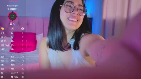 Snapshot of loaluxury chatting on October 16, 2025, 5:47 pm Pamela online show from October 16, 2025, 5:47 pm