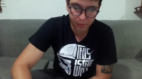 Snapshot of lobomx19 chatting on July 15, 2026, 2:17 am Lobo online show from July 15, 2026, 2:17 am