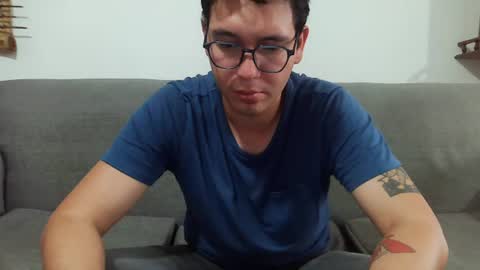 Snapshot of lobomx19 chatting on July 15, 2026, 2:55 pm Lobo online show from July 15, 2026, 2:55 pm