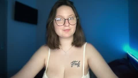 Snapshot of locaalise chatting on July 27, 2026, 3:30 pm locaalise online show from July 27, 2026, 3:30 pm