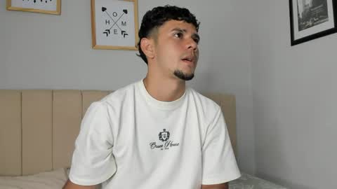 Snapshot of logan_9_ chatting on May 16, 2026, 4:42 am logan online show from May 16, 2026, 4:42 am